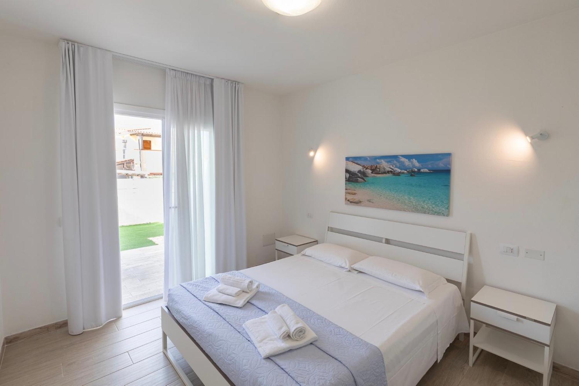 Case Vacanze "Bianco Mare" Порто-Пино Экстерьер фото